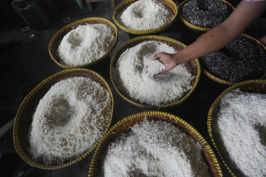 Permintaan Dodol Betawi Kebanjiran Order Jelang Lebaran