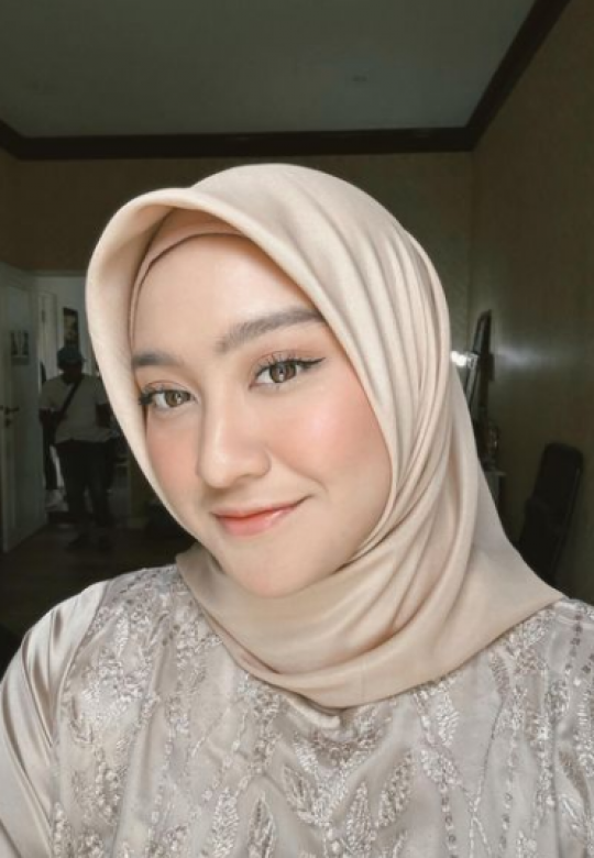 Intip Potret Salshabilla Adriani dalam Balutan Hijab, Makin Cantik dan Bikin Adem