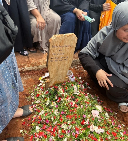 Ayah Tissa Biani Meninggal Dunia, Ini Momen Keluarga Ahmad Dhani Takziah