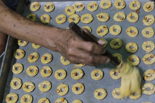 Pembuatan Kue Kering di Kwitang Mulai Kebanjiran Order Jelang Lebaran