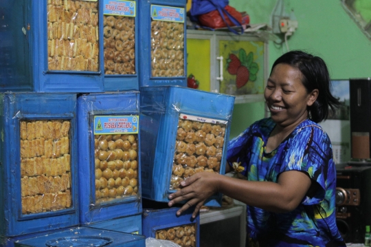 Pembuatan Kue Kering di Kwitang Mulai Kebanjiran Order Jelang Lebaran