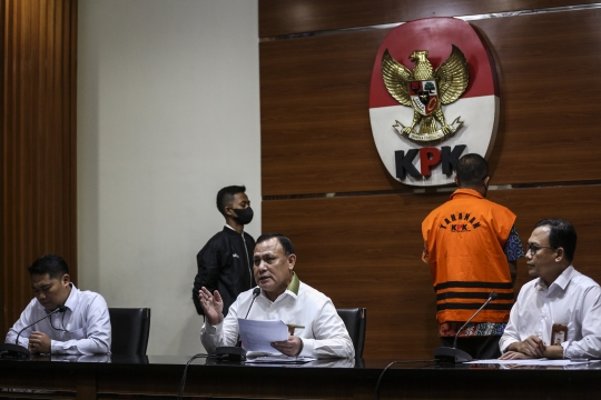 Penampakan Barang Bukti Rp32,2 Miliar dan Barang Mewah Rafael Alun yang Disita KPK