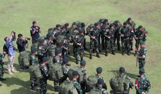 450 Pasukan Tempur Elit TNI AD Berangkat Ke Papua, Danrem 'Kembali dengan Selamat'