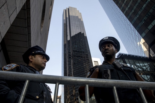 Barikade Dipasang Jelang Kedatangan Trump di Pengadilan Manhattan