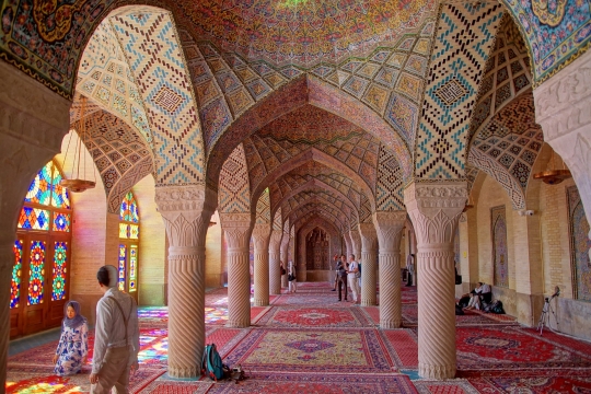 10 Fakta Menarik Masjid Nasir al-Mulk, Pink Mosque yang Dicari Para Pelancong di Iran