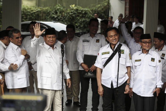 Usai Hary Tanoe, Giliran Yusril Ihza Mahendra Sambangi Prabowo Bahas Koalisi Besar