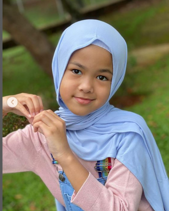 Anak Artis Berhijab Sejak Dini, Semakin Cantik Mempesona