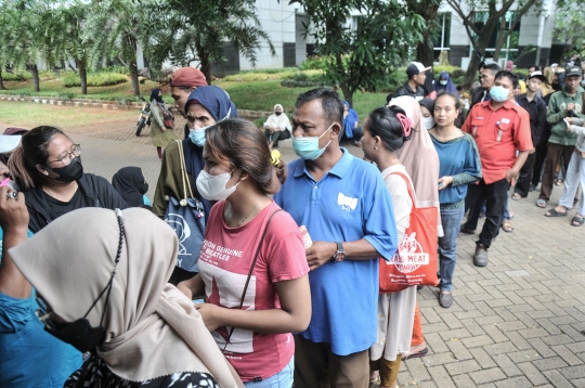 Warga Serbu Layanan Penukaran Uang Receh di Jakarta Islamic Center
