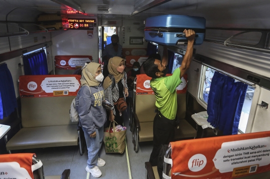 Arus Mudik Lebaran 2023 di Stasiun Pasar Senen Terpantau Normal