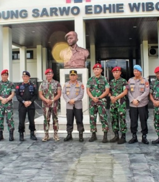 Salam Komando, Kombes Bhirawa Adik Eks Panglima TNI dengan Wadanjen Kopassus