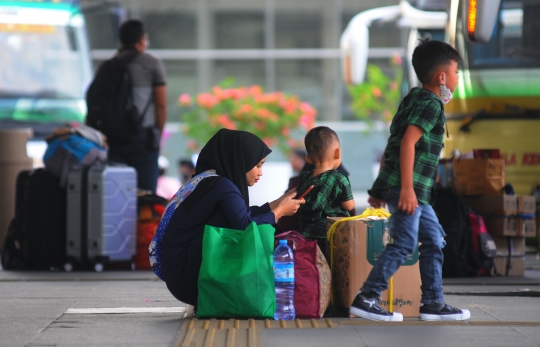 Foto H 9 Lebaran 2023 Belum Ada Lonjakan Pemudik Di Terminal Pulo Gebang 9160