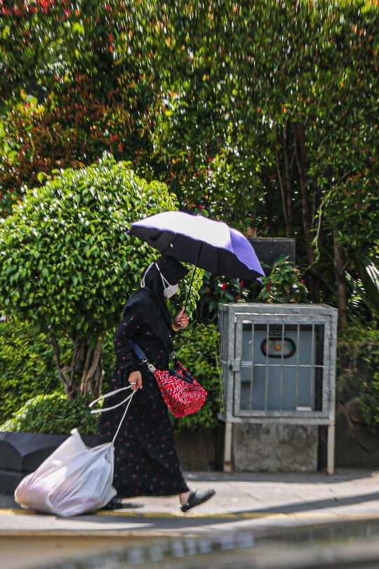 Waspada Paparan Sinar UV Ekstrem di Tengah Panasnya Jakarta