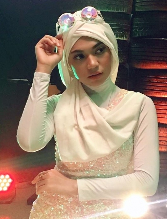 Jarang Muncul di TV, Potret Terbaru Indah Nevertari 'Rising Star', Semakin Cantik