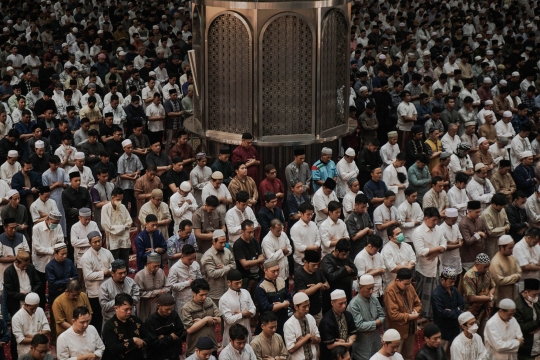 Malam 25 Ramadan, Ribuan Jemaah Khusyuk Menjemput Lailatul Qadar di Masjid Istiqlal