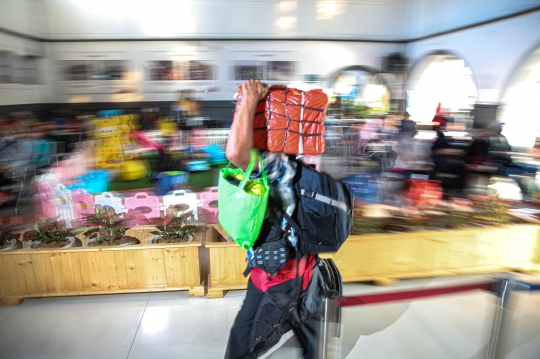 Stasiun Pasar Senen Mulai Padat, 24.000 Pemudik Meninggalkan Jakarta