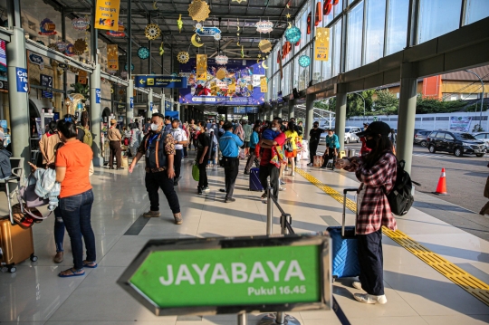 Stasiun Pasar Senen Mulai Padat, 24.000 Pemudik Meninggalkan Jakarta