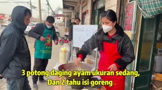 Potret Yenny Dagang Tahu Isi di China Negara Asal Suami, Laris Manis Diserbu Pembeli