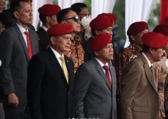 Jenderal Lulusan Terbaik Datangi Markas Kopassus, Gagah Pakai Jas & Baret Merah