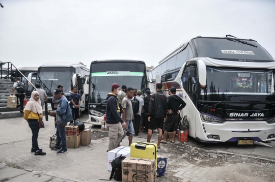 Lonjakan Arus Mudik di Terminal Tanjung Priok