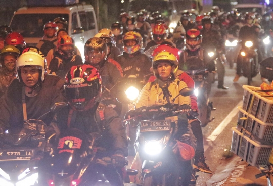 H-3 Lebaran, Pemudik Motor Mulai Serbu Jalur Pantura