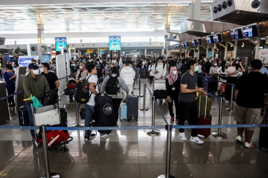 Pemudik Padati Bandara Soekarno Hatta, 146.000 Pemudik Terbang Tinggalkan Jakarta