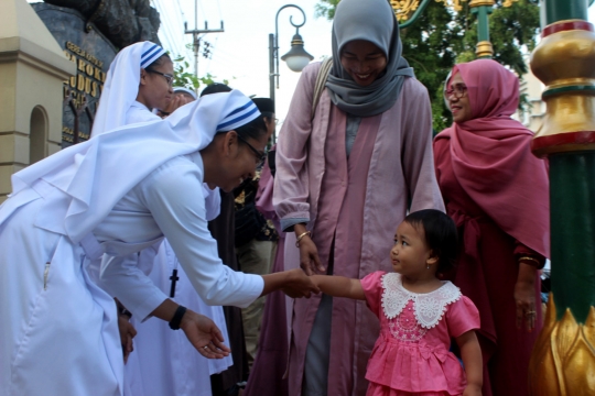 Indahnya Toleransi, Gereja di Malang Sediakan Halaman untuk Salat Idulfitri