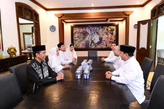 Idulfitri, Prabowo Silaturahmi ke Rumah Jokowi di Solo