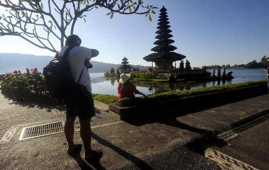 Menikmati Pesona Keindahan Pura Ulun Danu Beratan di Bali