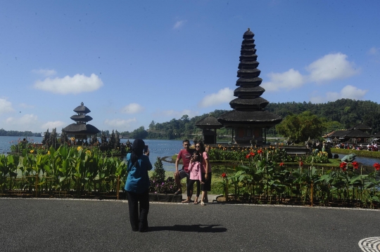 Menikmati Pesona Keindahan Pura Ulun Danu Beratan di Bali