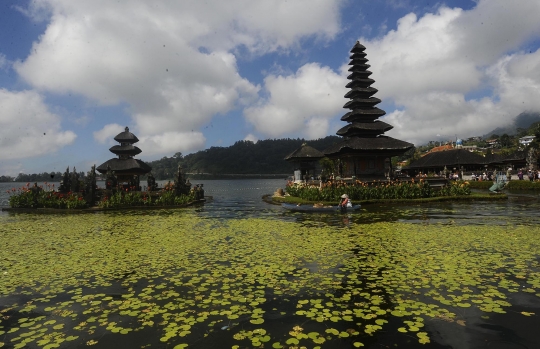 Menikmati Pesona Keindahan Pura Ulun Danu Beratan di Bali