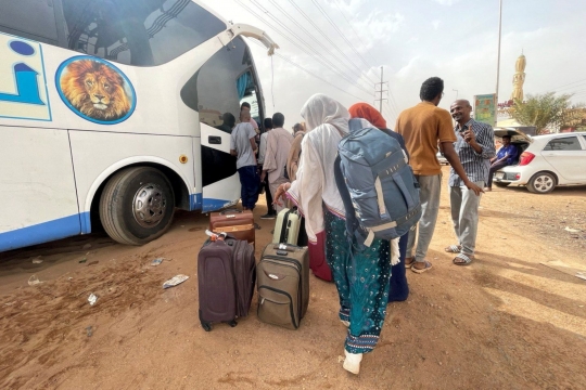 Evakuasi Besar-Besaran Sejumlah Negara Selamatkan Warganya dari Perang Saudara Sudan