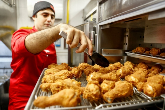 Rusia Hadirkan Kembali Restoran "KFC" dengan Wajah Baru