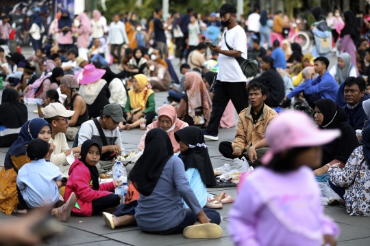 H+3 Lebaran, Warga Habiskan Waktu Liburan ke Kota Tua