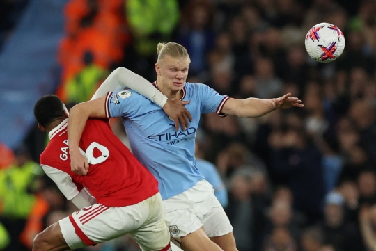 Keperkasaan Manchester City Menumbangkan Arsenal 4-1 di Liga Inggris