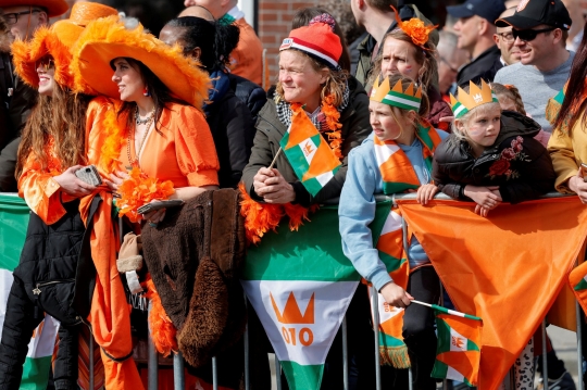 Meriahnya Perayaan Hari Raja di Belanda