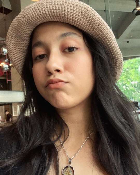 Cantik dan Tinggi, ini Potret Sitha Marino Pacar Bastian Steel yang Memesona