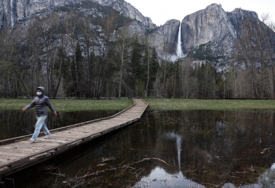 Ancaman Banjir Bandang Dibalik Keindahan Air Terjun di Taman Nasional Yosemite