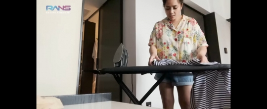 Nagita Slavina & 2 Anaknya Liburan di Singapura, Tanpa Asisten Setrika Baju Sendiri