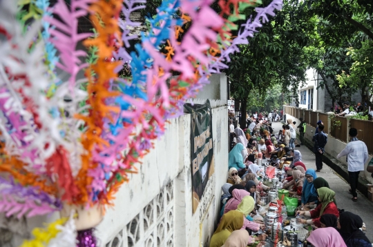 Kemeriahan Lebaran Kukusan di Depok