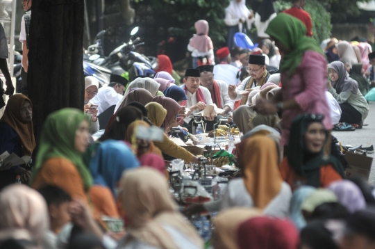 Kemeriahan Lebaran Kukusan di Depok