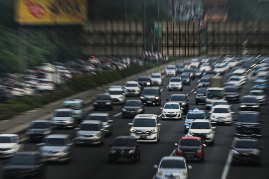 Arus Balik di Tol Jagorawi Padat Merayap