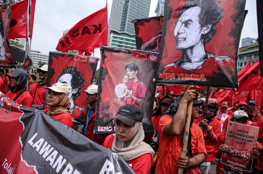 Aksi May Day 2023, Buruh se-Jabotabek Jalan Kaki Menuju Istana Negara