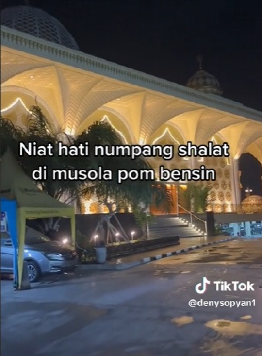 Megah dan Cantik, SPBU Ini Punya Masjid yang Bikin Takjub 'Lebih Megah dari Pomnya'