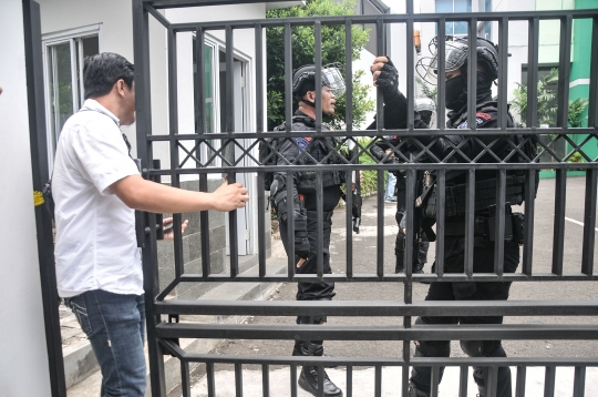 Pasukan Brimob Jaga Ketat Kantor MUI Pasca Insiden Penembakan