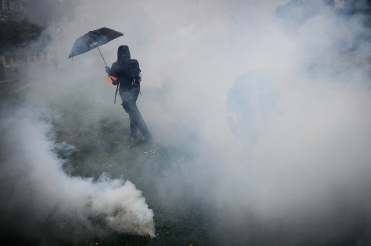 Aksi May Day di Prancis Berujung Ricuh, Ratusan Demonstran Ditangkap