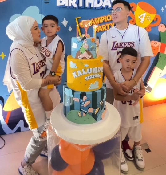 Potret Kemeriahan Pesta Ultah Ke-4 Kalundra Anak Tya Ariestya yang Usung Tema Basket