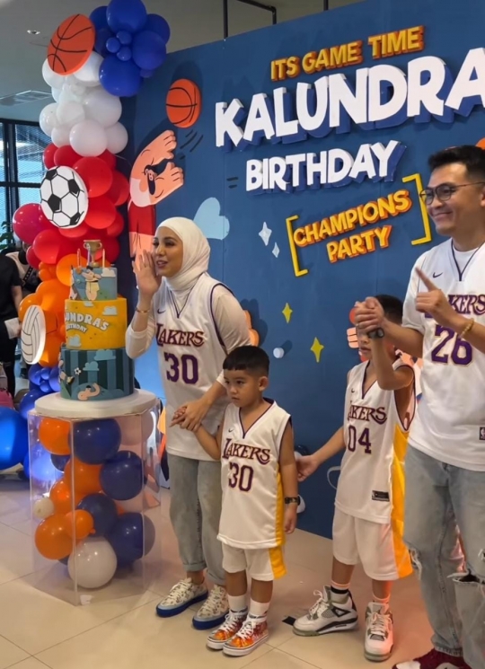 Potret Kemeriahan Pesta Ultah Ke-4 Kalundra Anak Tya Ariestya yang Usung Tema Basket