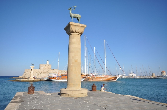 Kisah Colossus of Rhodes, Keajaiban Dunia Pertama yang Hanya Bertahan Setengah Abad