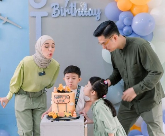 Didominasi Warna Sage, Intip Perayaan Ulang Tahun Anak Pertama Nycta Gina dan Kinos