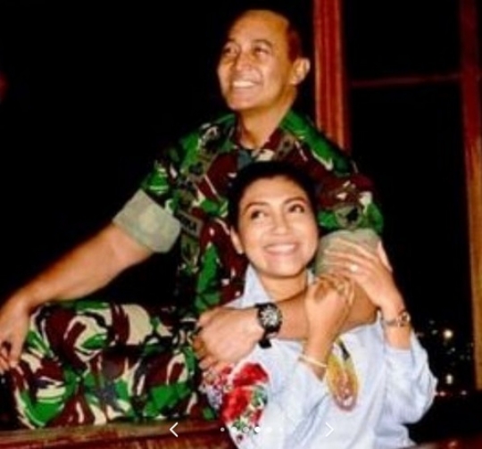 Dulu VS Sekarang, Ini Potret Eks Panglima TNI dan Istri yang Selalu Romantis